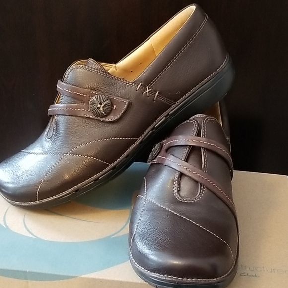 NWT Clarks Women's size 9 Wide Brown Loafers - Picture 9 of 12